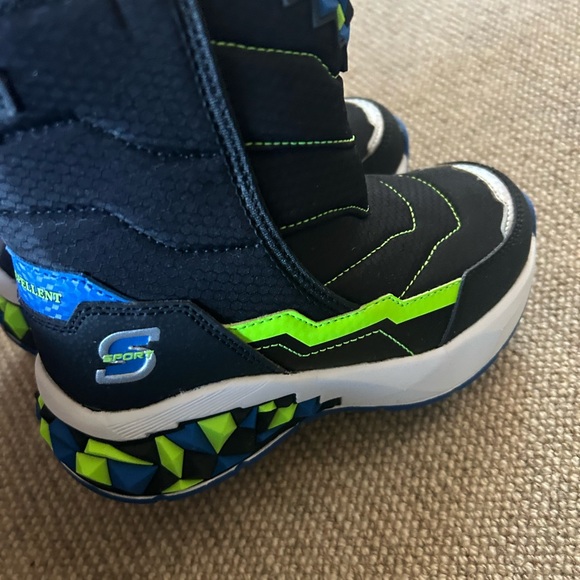 Sport by sketchers kids boots size 11C - Picture 9 of 9
